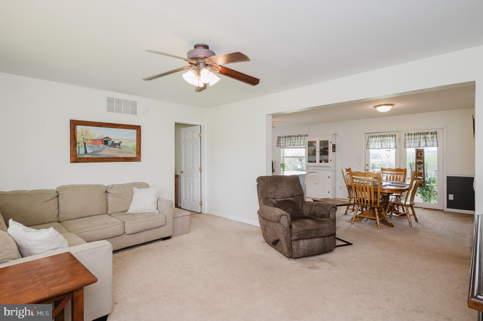 1615 Jerrys Road Street, MD 21154 - Photo 6 of 40 Living Room