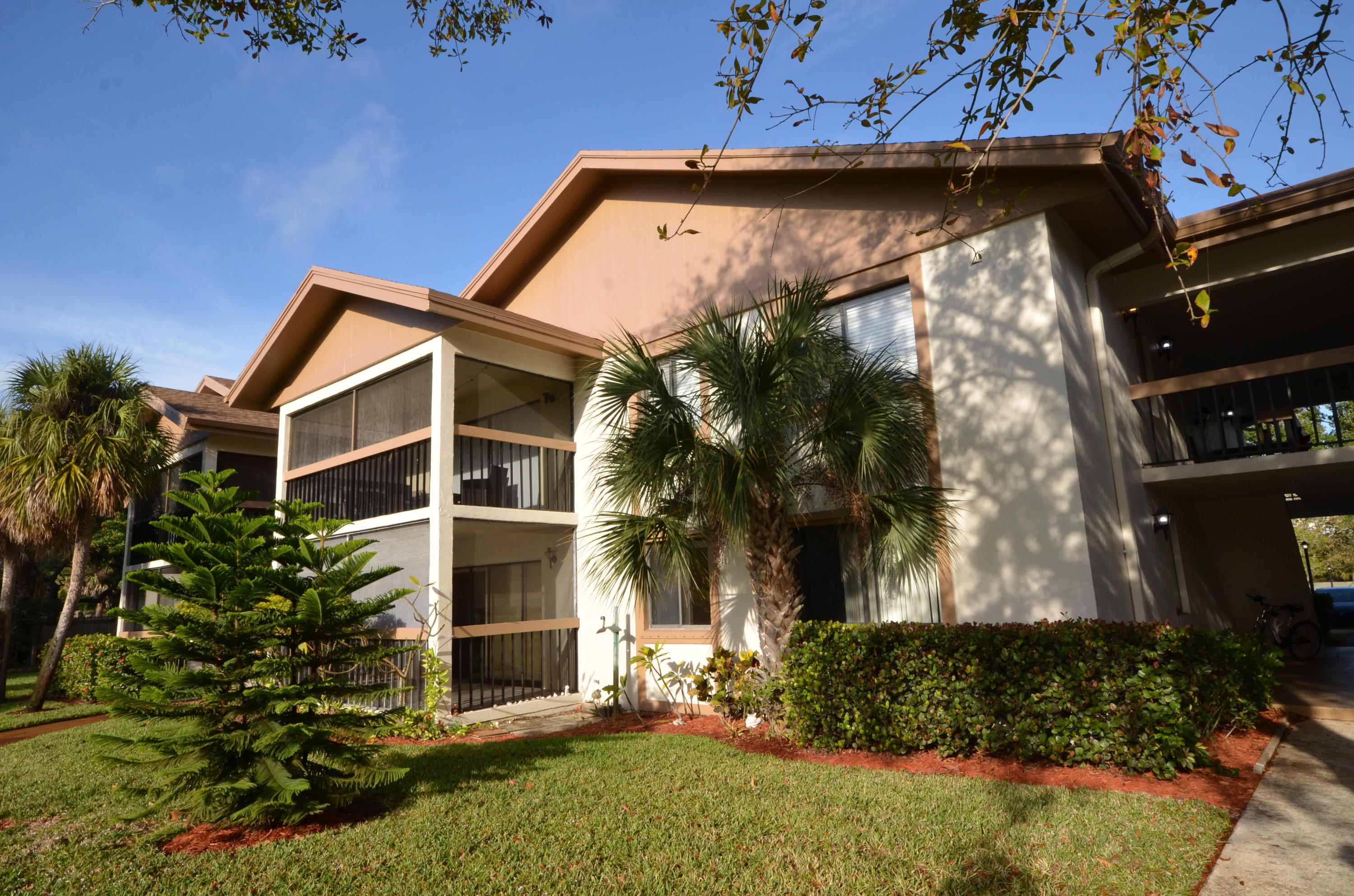 842 Northwest Fork Road Stuart, FL 34994 - Photo 2 of 20 Exterior facing west