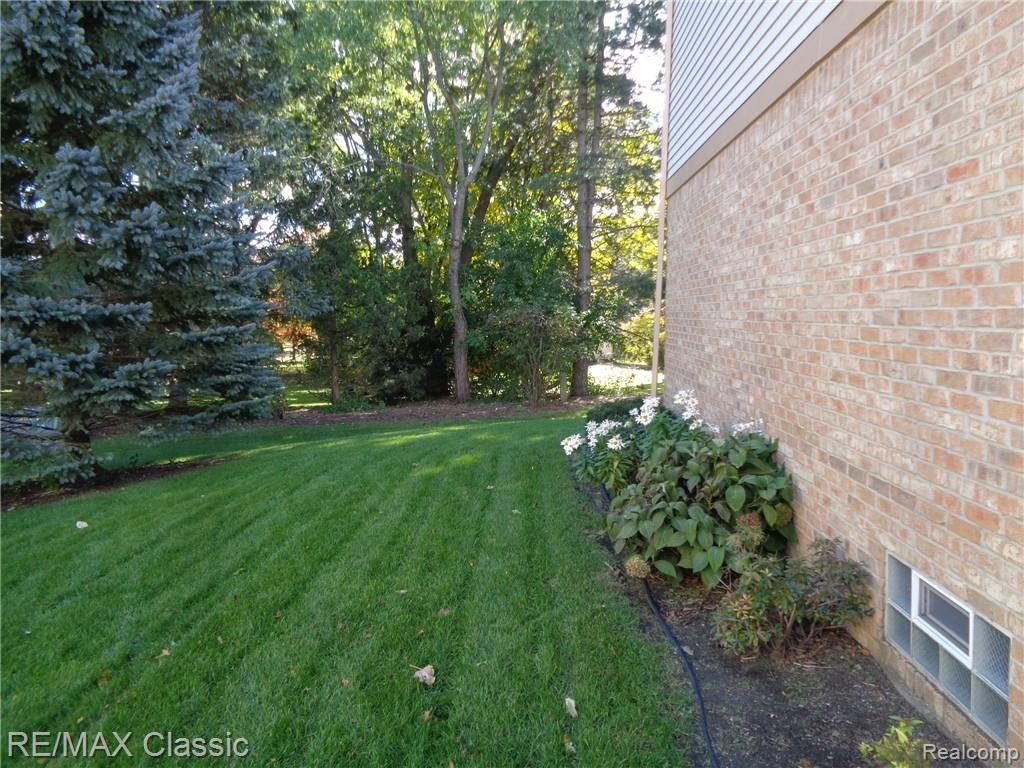 44513 Stone Road Novi, MI 48375 - Photo 9 of 70 DSC02105.JPG