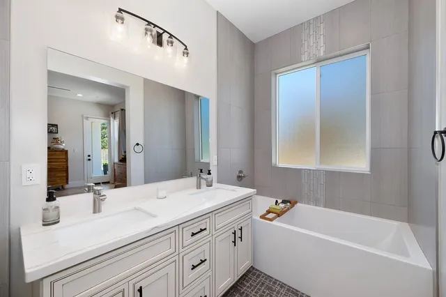 $1,145,000 | 5900 Stanley Drive, Auburn, CA 95602