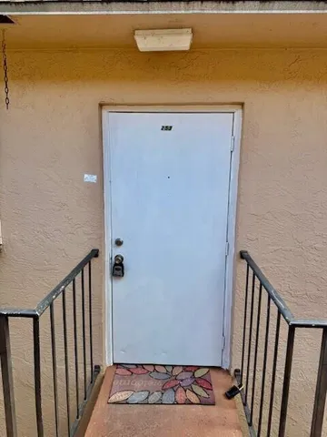 a view of utility room