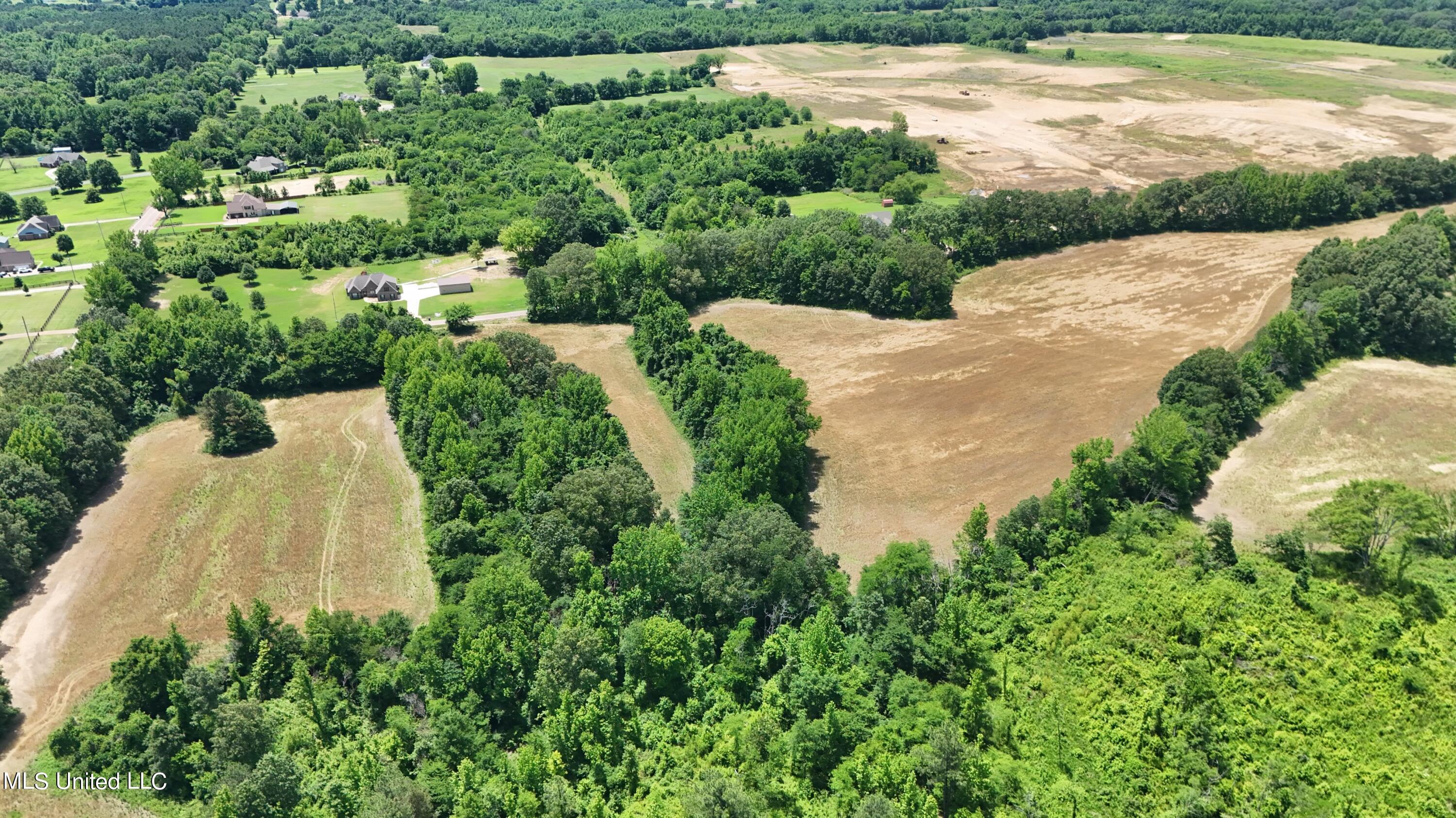 69 Newell Road Lake Cormorant, MS 38641 - Photo 2 of 28 aerial pic