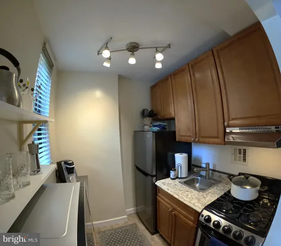 $1,825 | 1021 Arlington Boulevard, Unit 434, Arlington, VA 22209