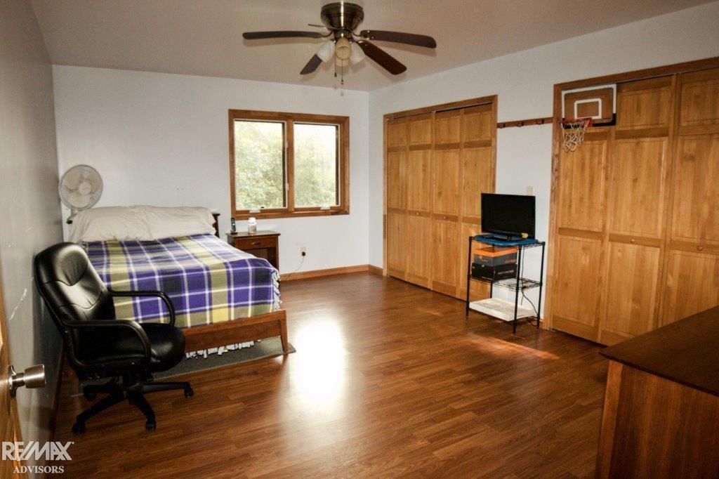 9364 Arnold Road Fair Haven, MI 48023 - Photo 33 of 40 31358198-32.JPG