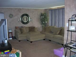 9218 Puritan Road Philadelphia, PA 19114 - Photo 2 of 6 Gallery Image 2