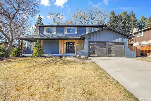 $879,900 | 2523 South Carr Court, Lakewood, CO 80227