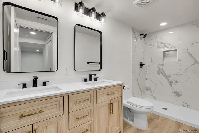 $879,900 | 2523 South Carr Court, Lakewood, CO 80227