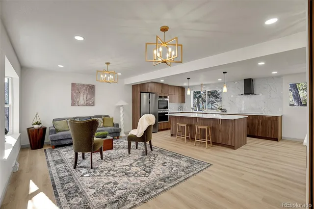 $879,900 | 2523 South Carr Court, Lakewood, CO 80227