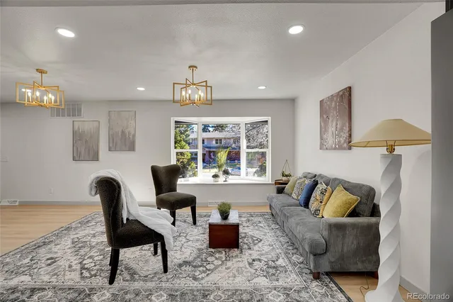 $879,900 | 2523 South Carr Court, Lakewood, CO 80227