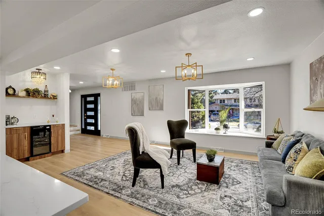 $879,900 | 2523 South Carr Court, Lakewood, CO 80227