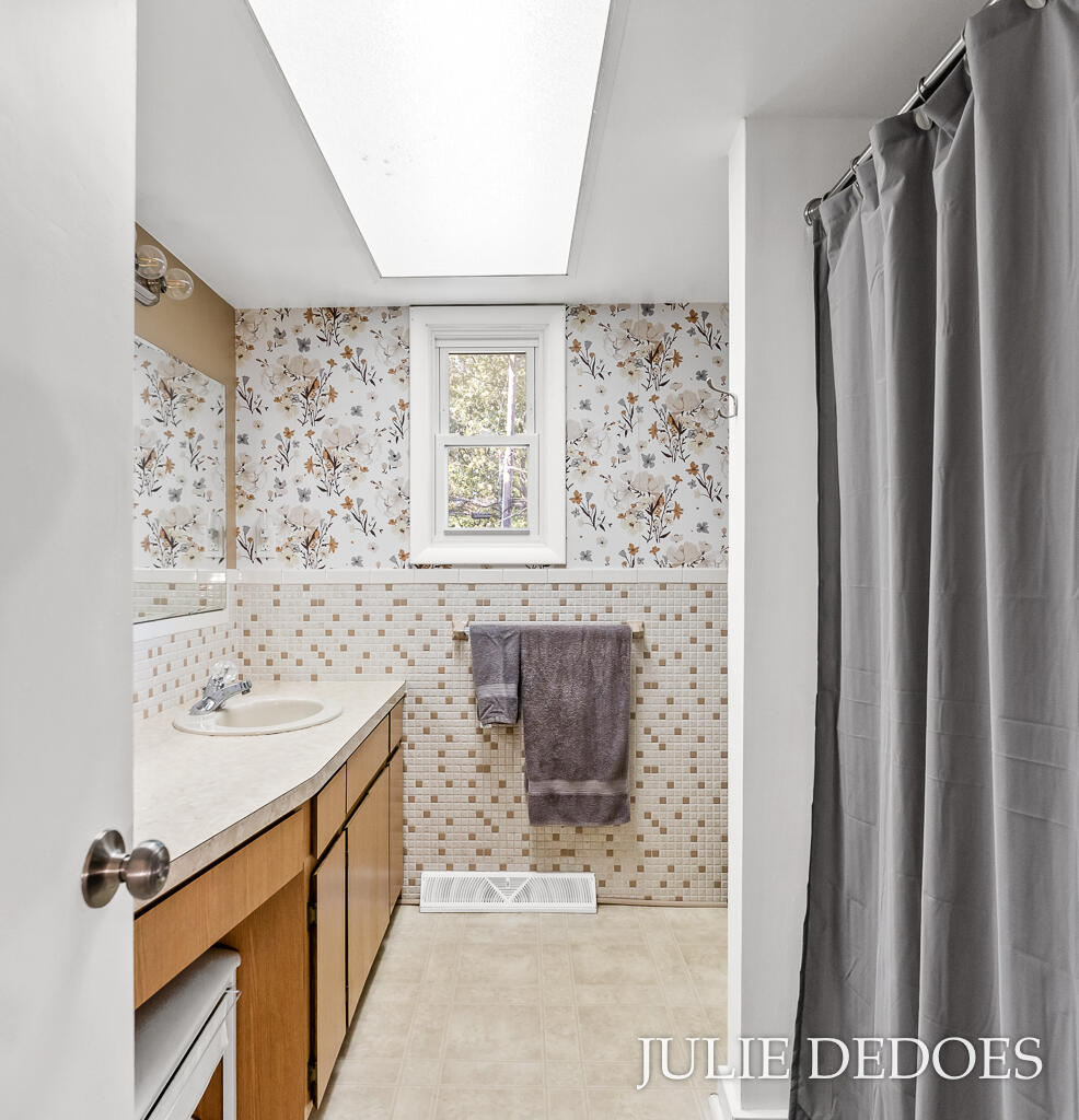 1582 Haverhill Road Muskegon, MI 49441 - Photo 19 of 58 1582HaverhillRd-25LoRes