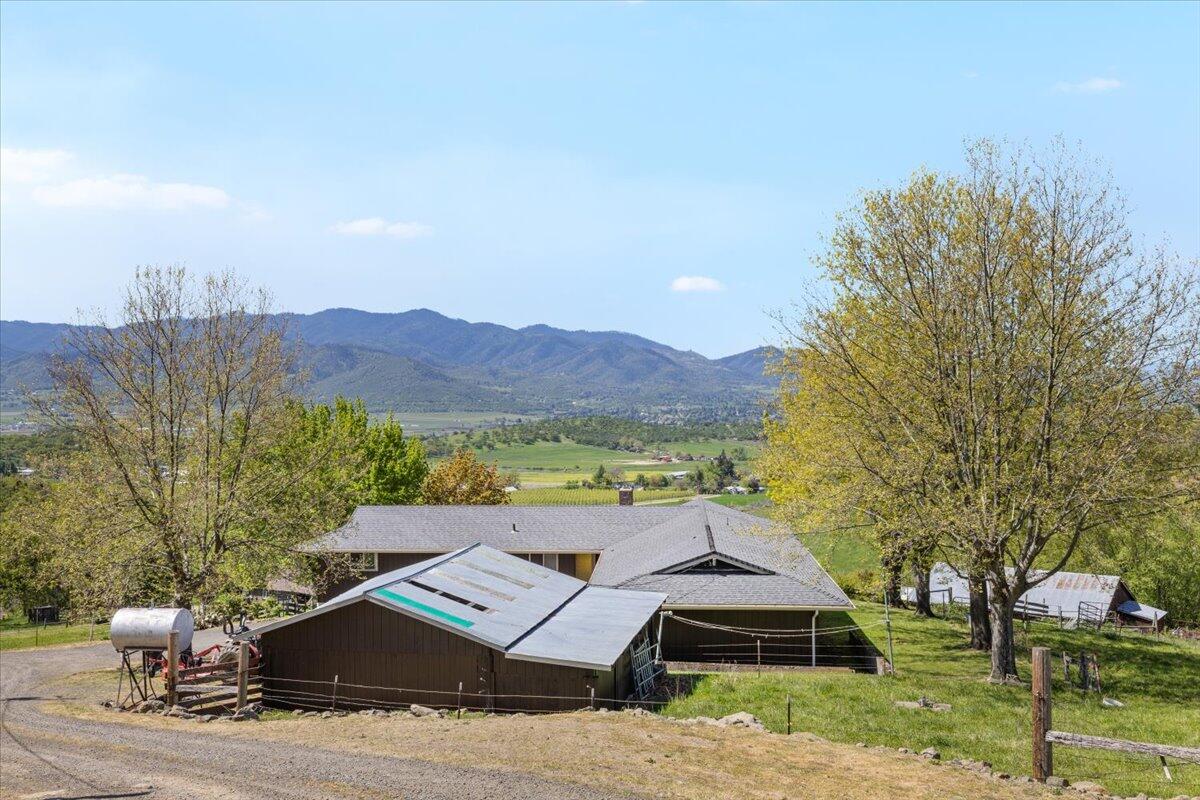 3555 Payne Road Medford, OR 97504 - Photo 45 of 46 01-CI_4221