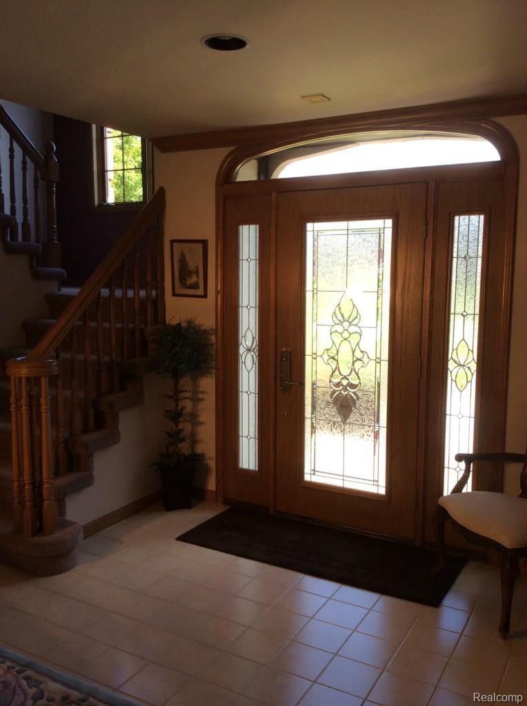 3484 Summit Ridge Drive Rochester, MI 48306 - Photo 4 of 24 3484-4.jpg