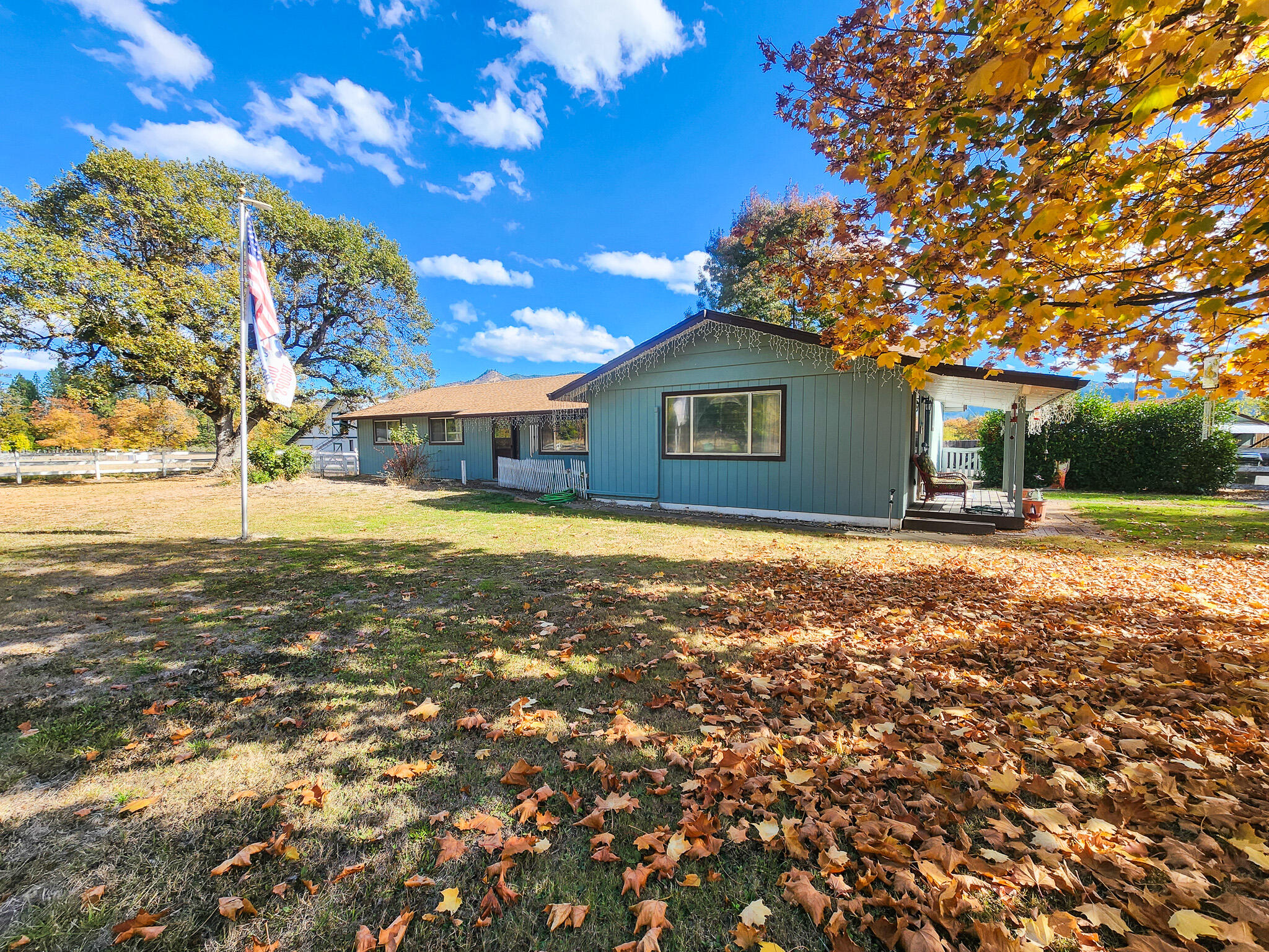 975 Cedar Flat Road Williams, OR 97544 - Photo 10 of 72 2