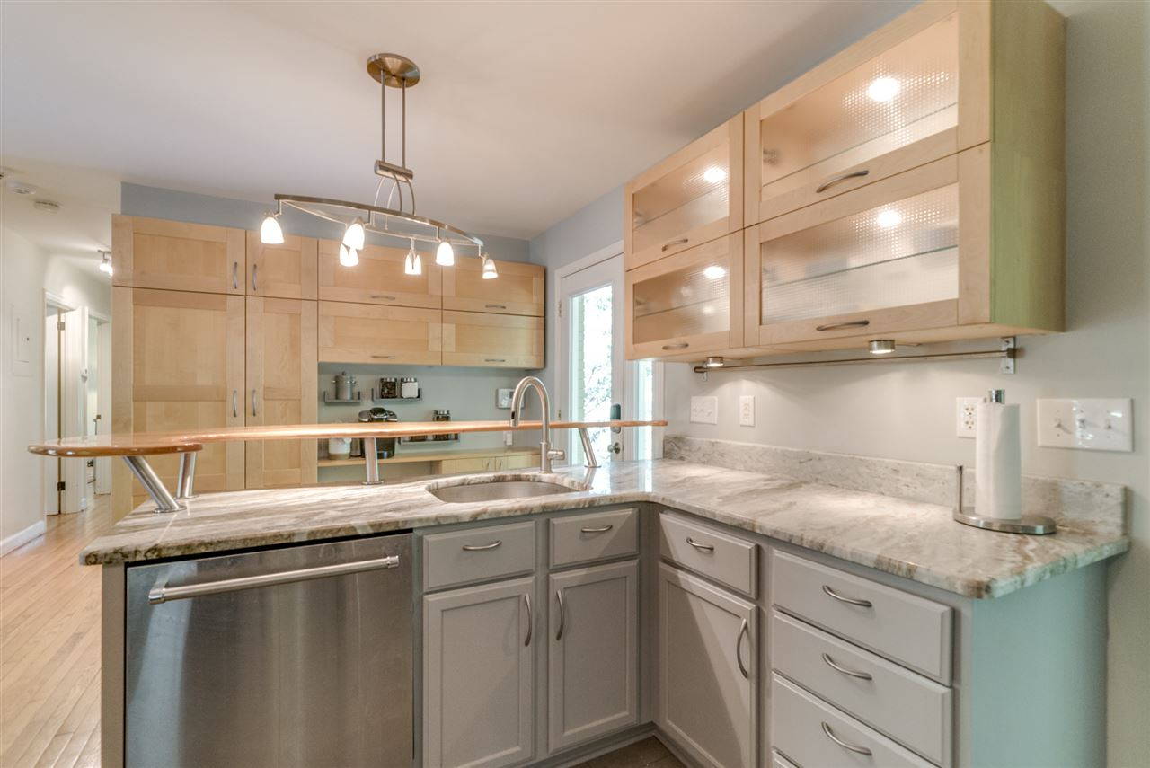 3313 Octavia Street Raleigh, NC 27606 - Photo 6 of 25 Kitchen