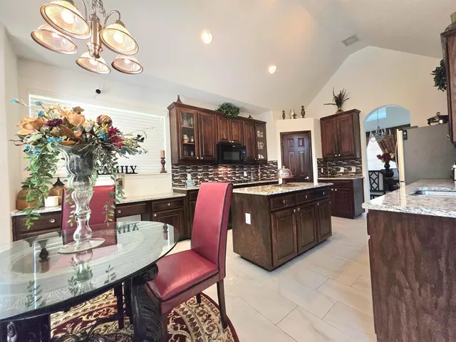 $3,150 | 4100 Nicklaus Avenue, Mansfield, TX 76063