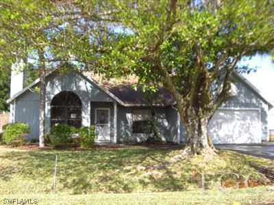 a front view of house with yard