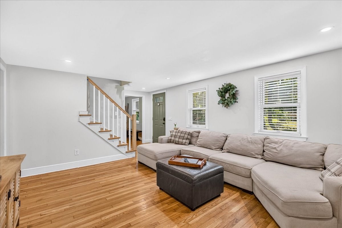 12 Pat Road Hanover, MA 02339 - Photo 5 of 33 Gallery Image 5