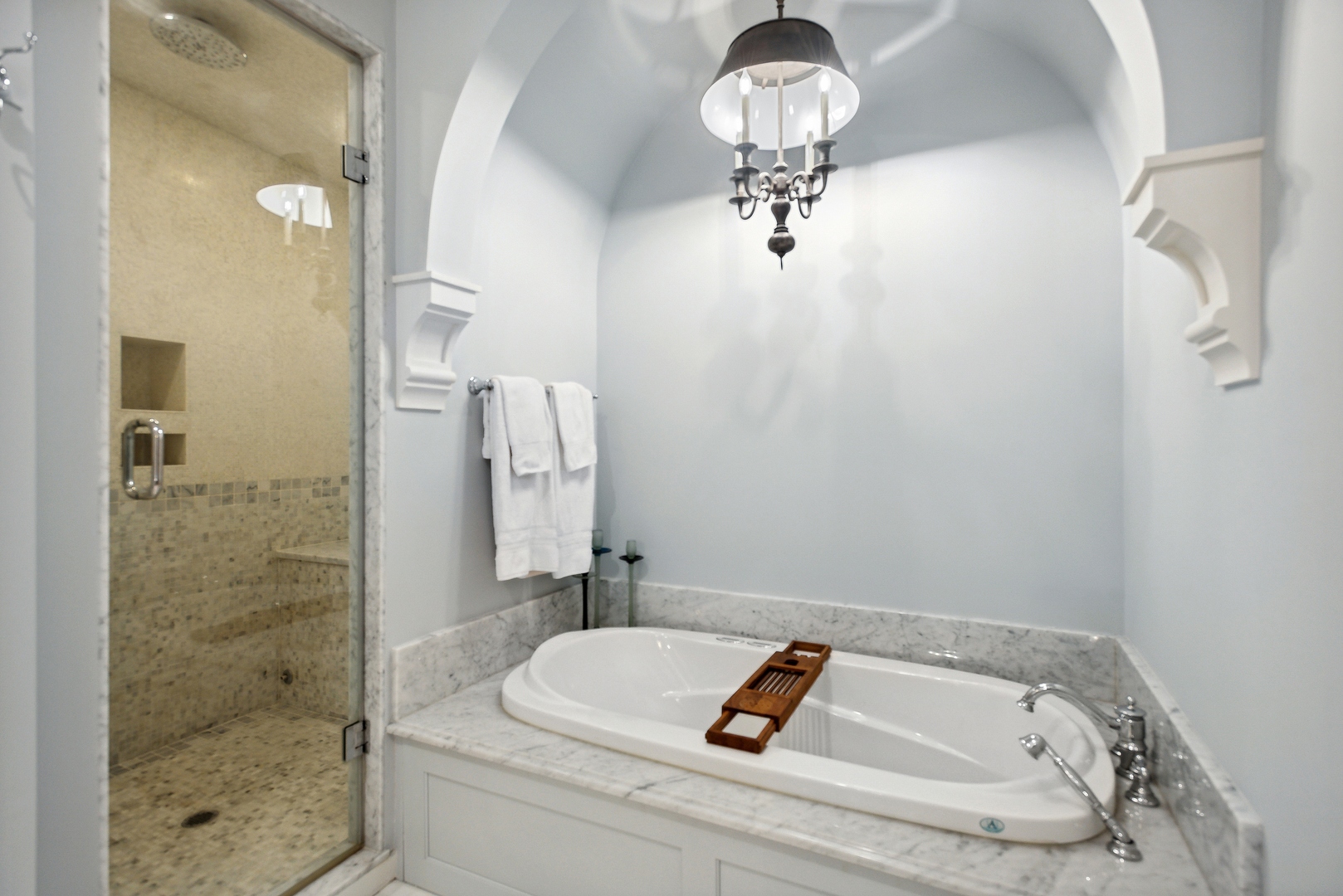 2148 West Giddings Street Chicago, IL 60625 - Photo 21 of 51 a bathroom with a tub and a shower