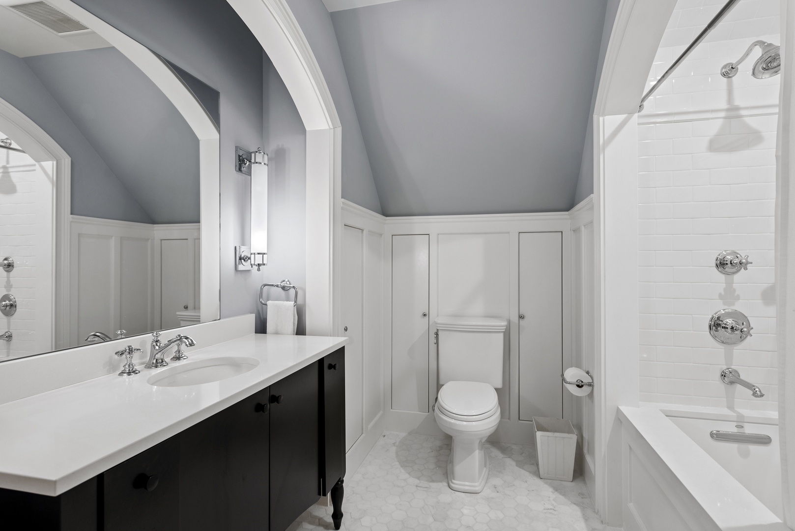 2148 West Giddings Street Chicago, IL 60625 - Photo 39 of 51 a bathroom with a sink a toilet and shower