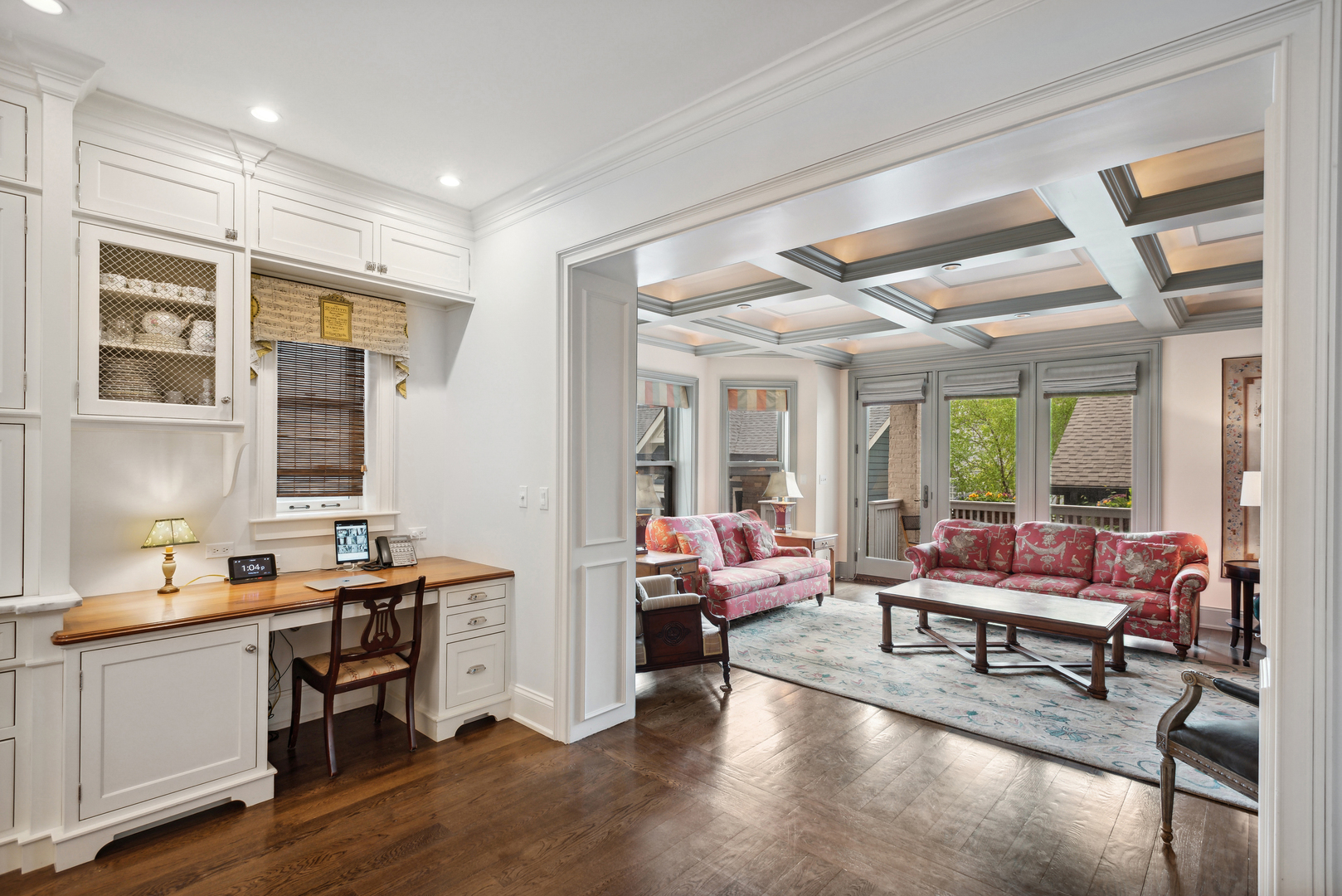 2148 West Giddings Street Chicago, IL 60625 - Photo 6 of 51 a living room with furniture and a large window