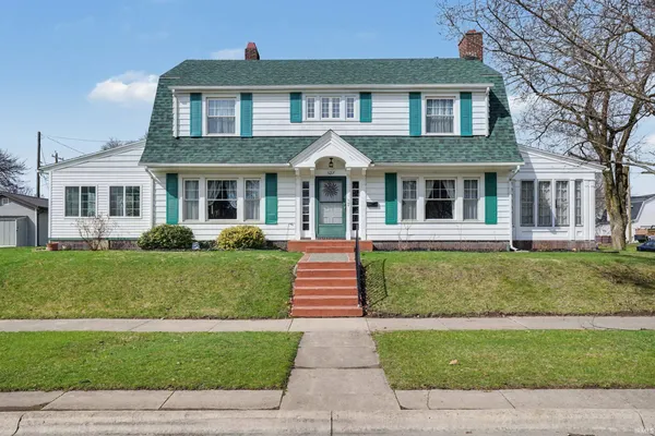 $317,000 | 527 North State Street, Kendallville, IN 46755