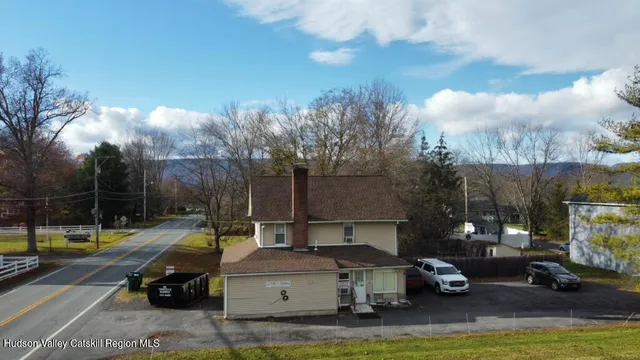 $410,000 | 172 Main Street, Gardiner, NY 12525