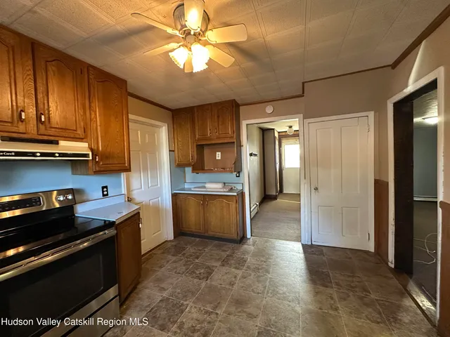 $410,000 | 172 Main Street, Gardiner, NY 12525