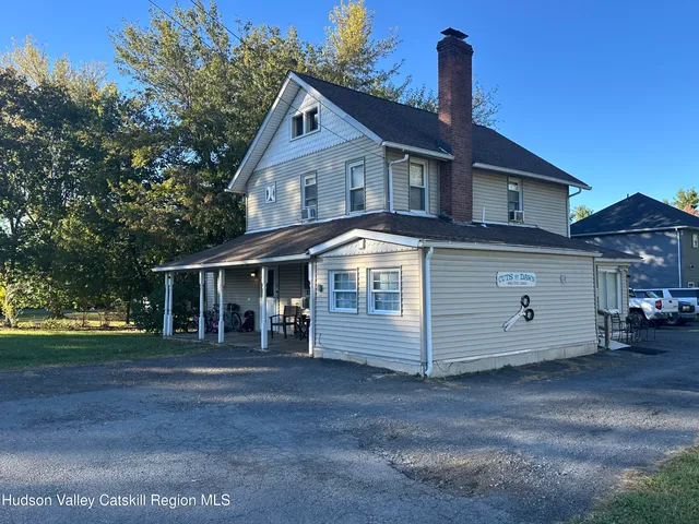 $410,000 | 172 Main Street, Gardiner, NY 12525