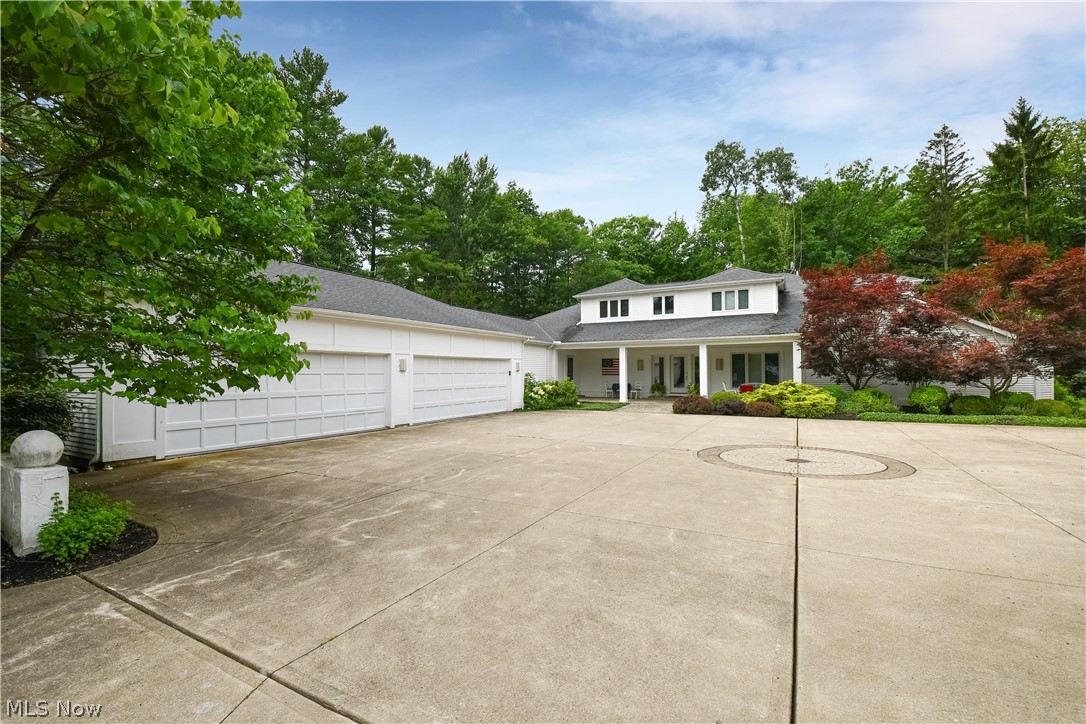 2898 Lander Road Cleveland, OH 44124 - Photo 1 of 26