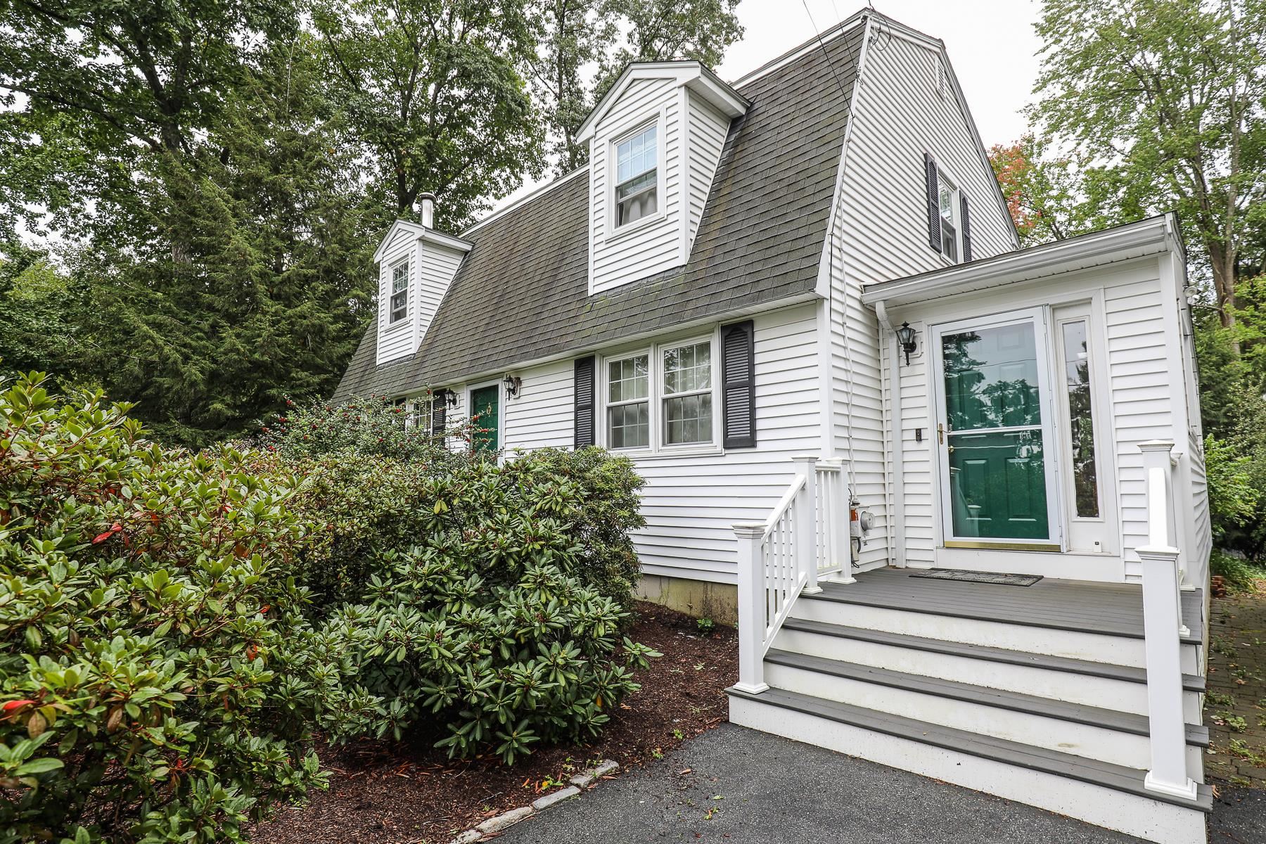 19 Pollard Road Nashua, NH 03062 - Photo 3 of 29