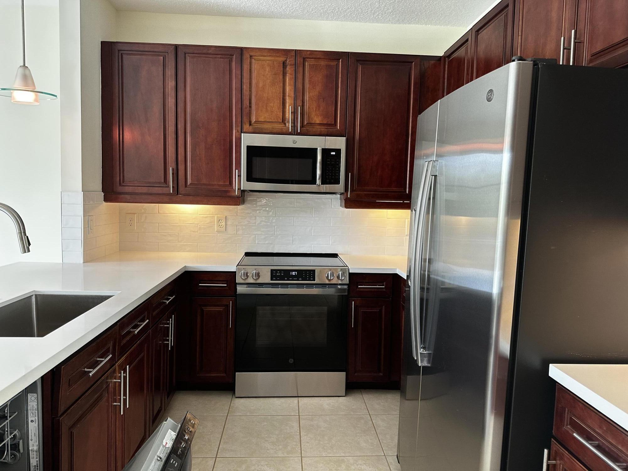 565 Northwest 35th Lane Boca Raton, FL 33431 - Photo 7 of 23 IMG_1799