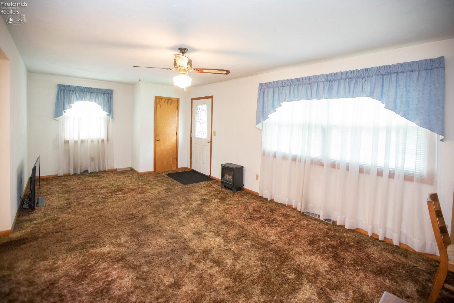 219 Claremont Road Vermilion, OH 44089 - Photo 8 of 41 Gallery Image 8