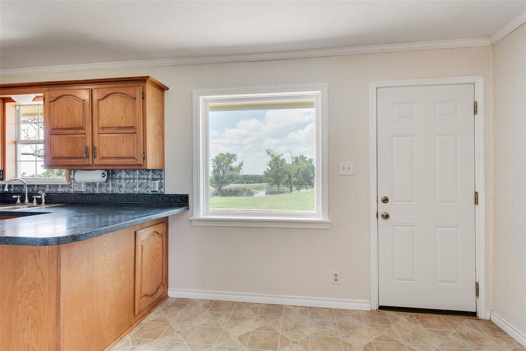 1447 Campbell Road Midlothian, TX 76065 - Photo 12 of 40