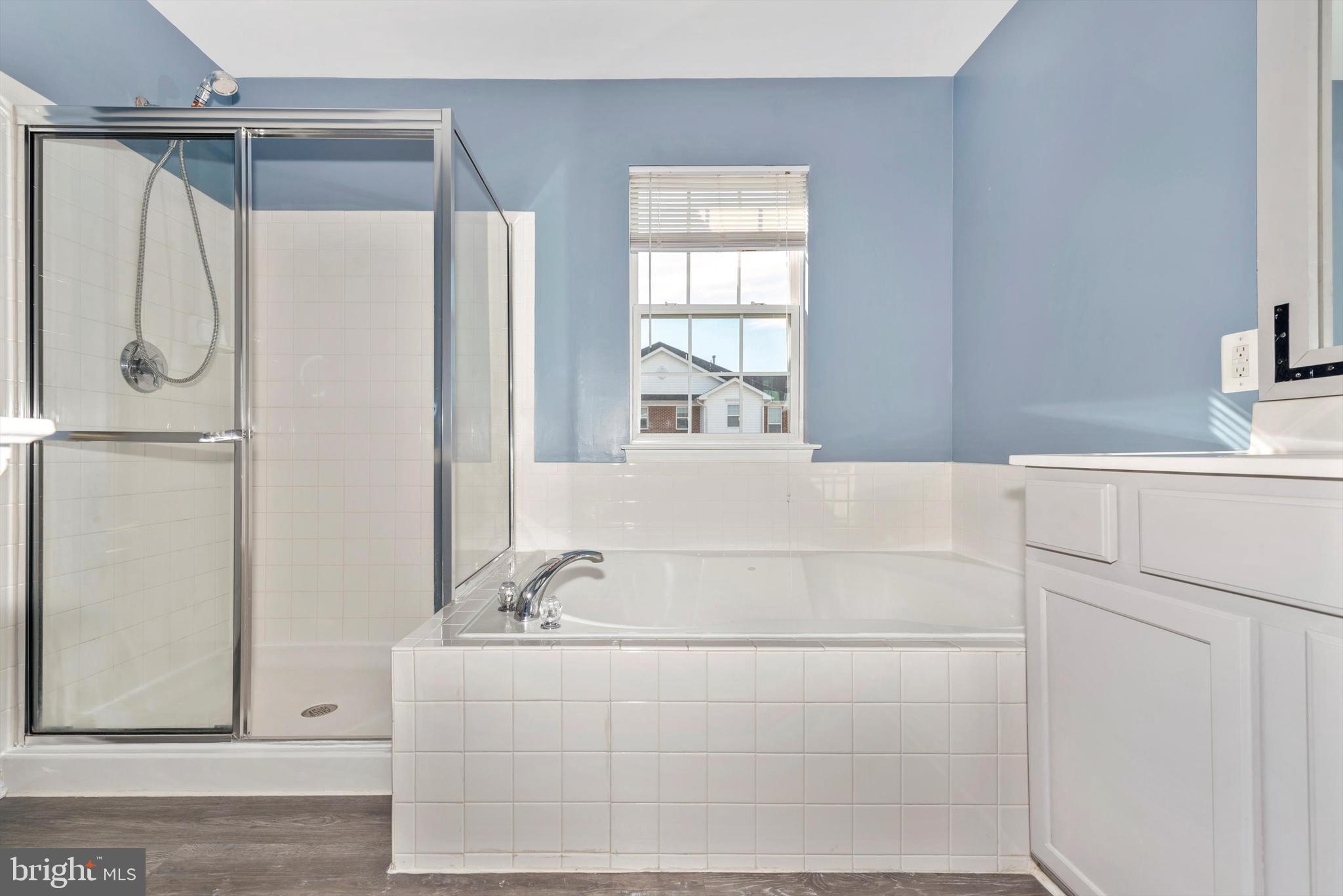 100 Quail's Nest Way Frederick, MD 21702 - Photo 33 of 40 Primary Bathroom