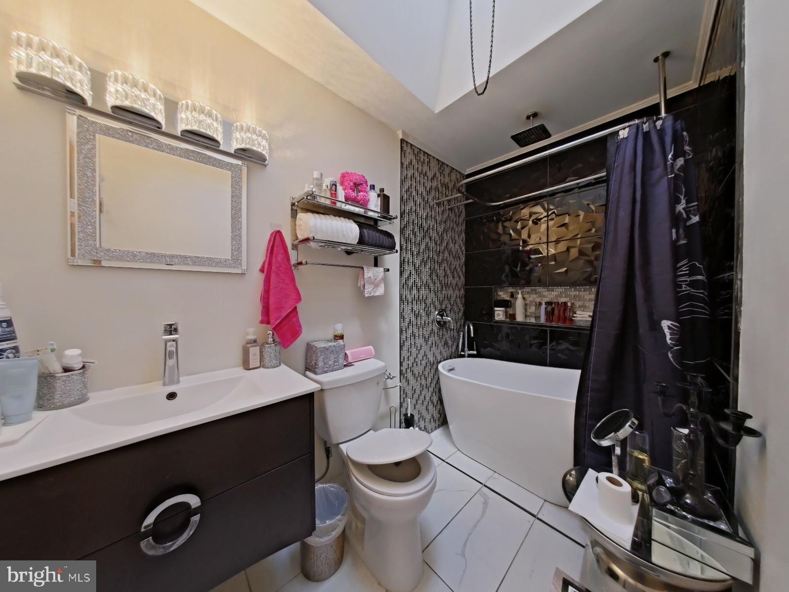 7283 Bradford Road Upper Darby, PA 19082 - Photo 14 of 28 Bathroom