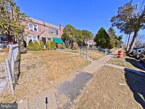 $230,000 | 7283 Bradford Road, Upper Darby, PA 19082