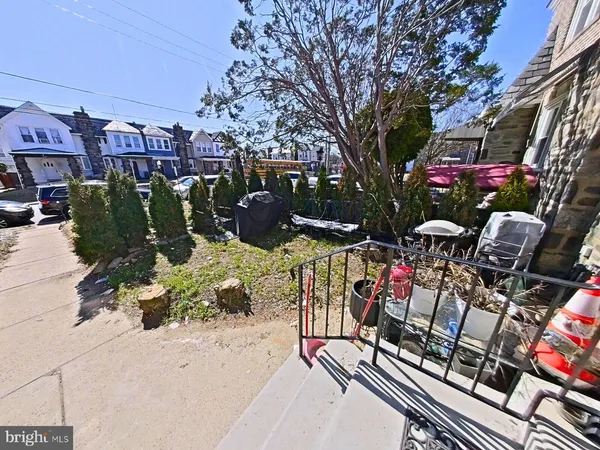 $230,000 | 7283 Bradford Road, Upper Darby, PA 19082