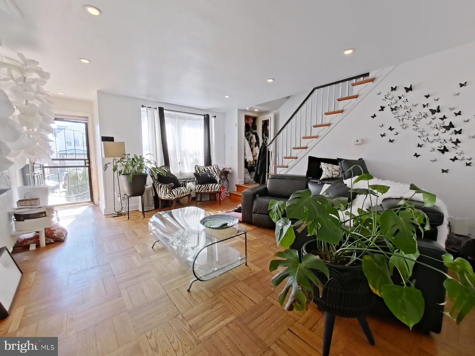 7283 Bradford Road Upper Darby, PA 19082 - Photo 4 of 28 Living Room