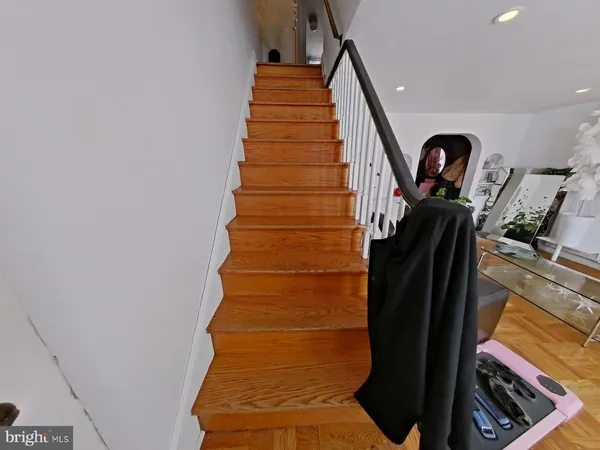 $230,000 | 7283 Bradford Road, Upper Darby, PA 19082