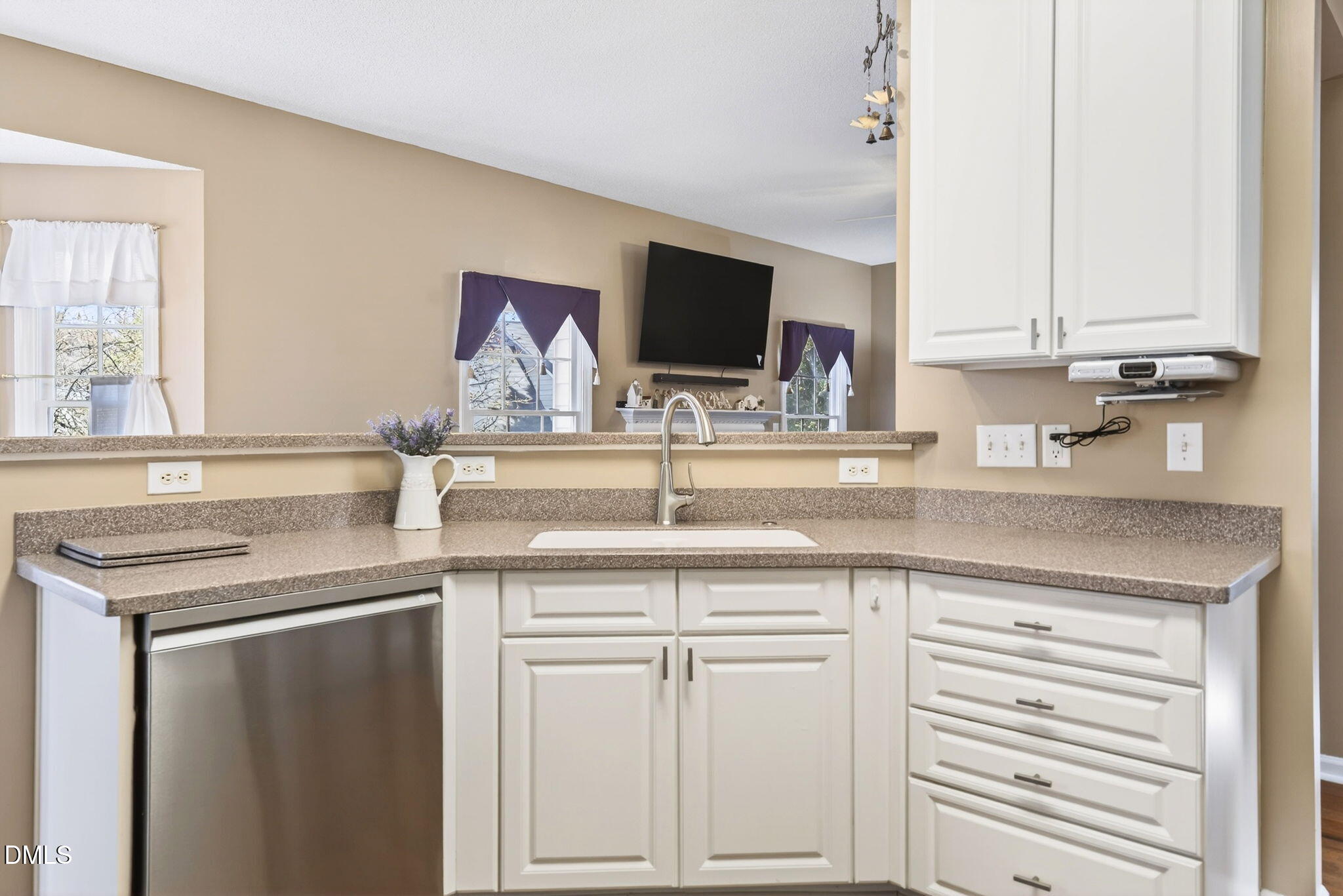 112 Del Rio Drive Cary, NC 27519 - Photo 29 of 73 28-web-or-mls-112 Del Rio-37