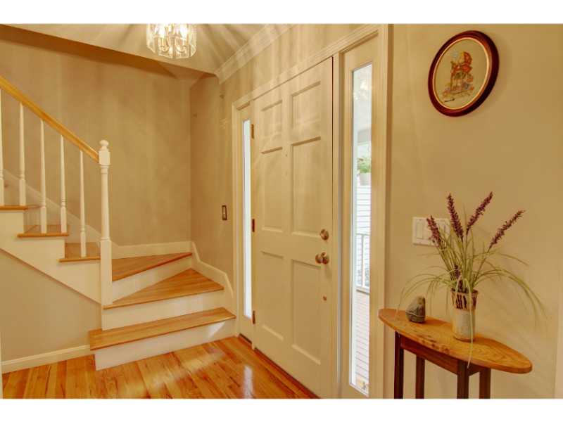 22 Great Road Barrington, RI 02806 - Photo 12 of 23 Entry.