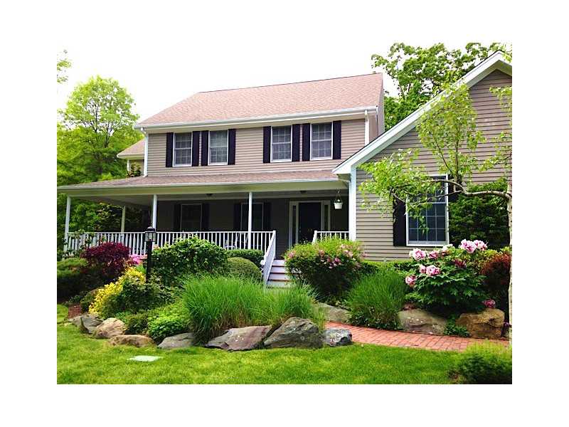 22 Great Road Barrington, RI 02806 - Photo 23 of 23 Exterior Front. Welcome home.