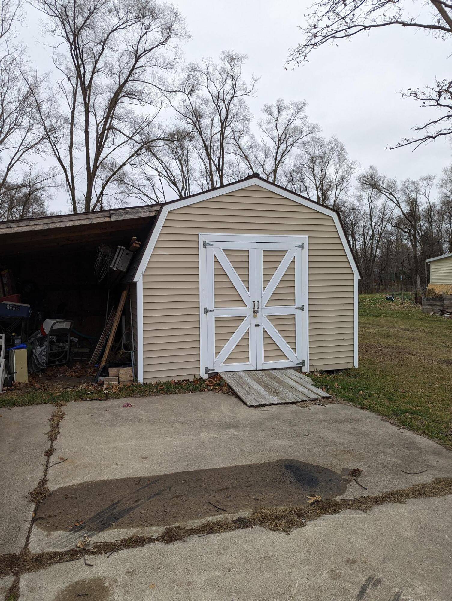 2925 Heeney Road Stockbridge, MI 49285 - Photo 3 of 12 shed 1