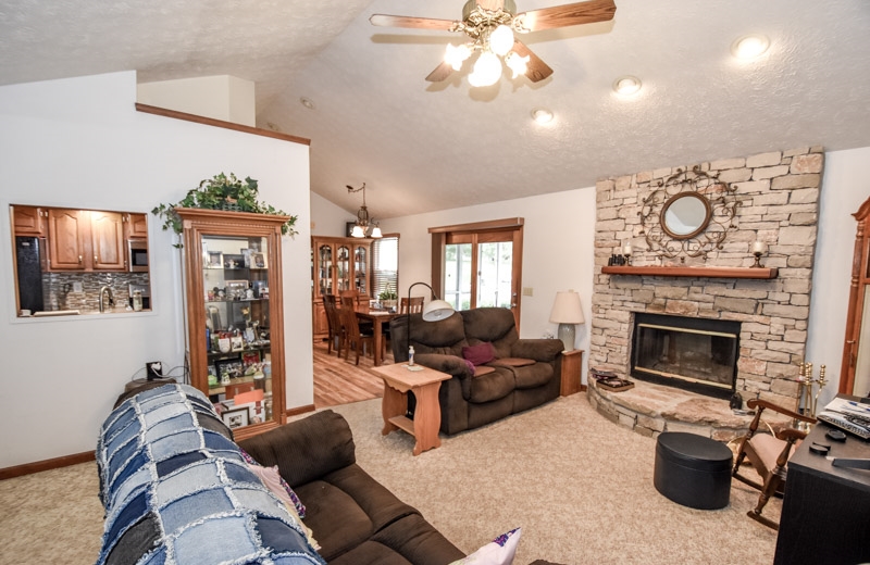 625 West Simpson Chapel Road Bloomington, IN 47404 - Photo 8 of 36