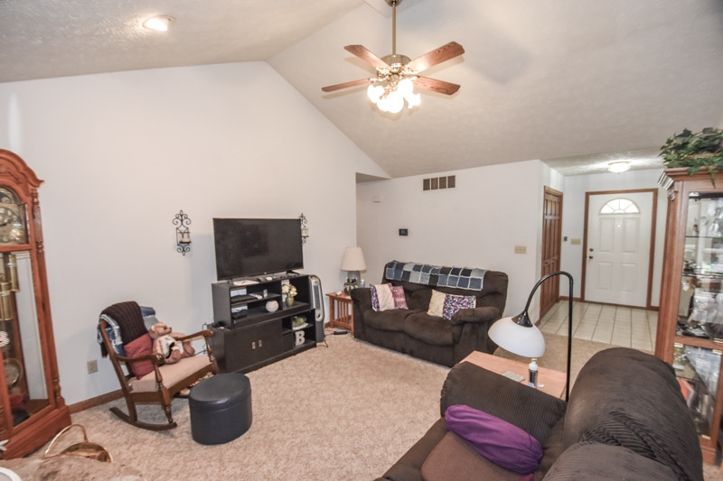 625 West Simpson Chapel Road Bloomington, IN 47404 - Photo 9 of 36