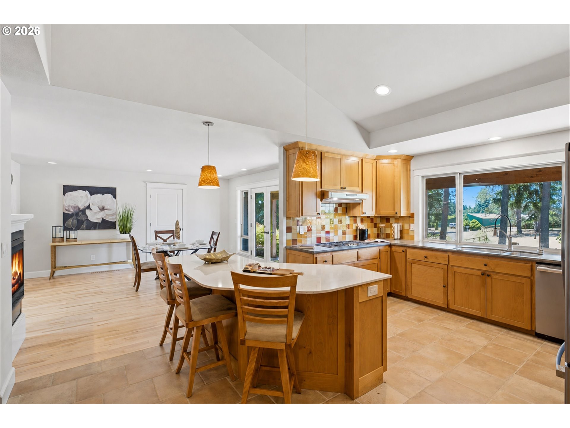 24515 Southwest Mountain Road West Linn, OR 97068 - Photo 10 of 41