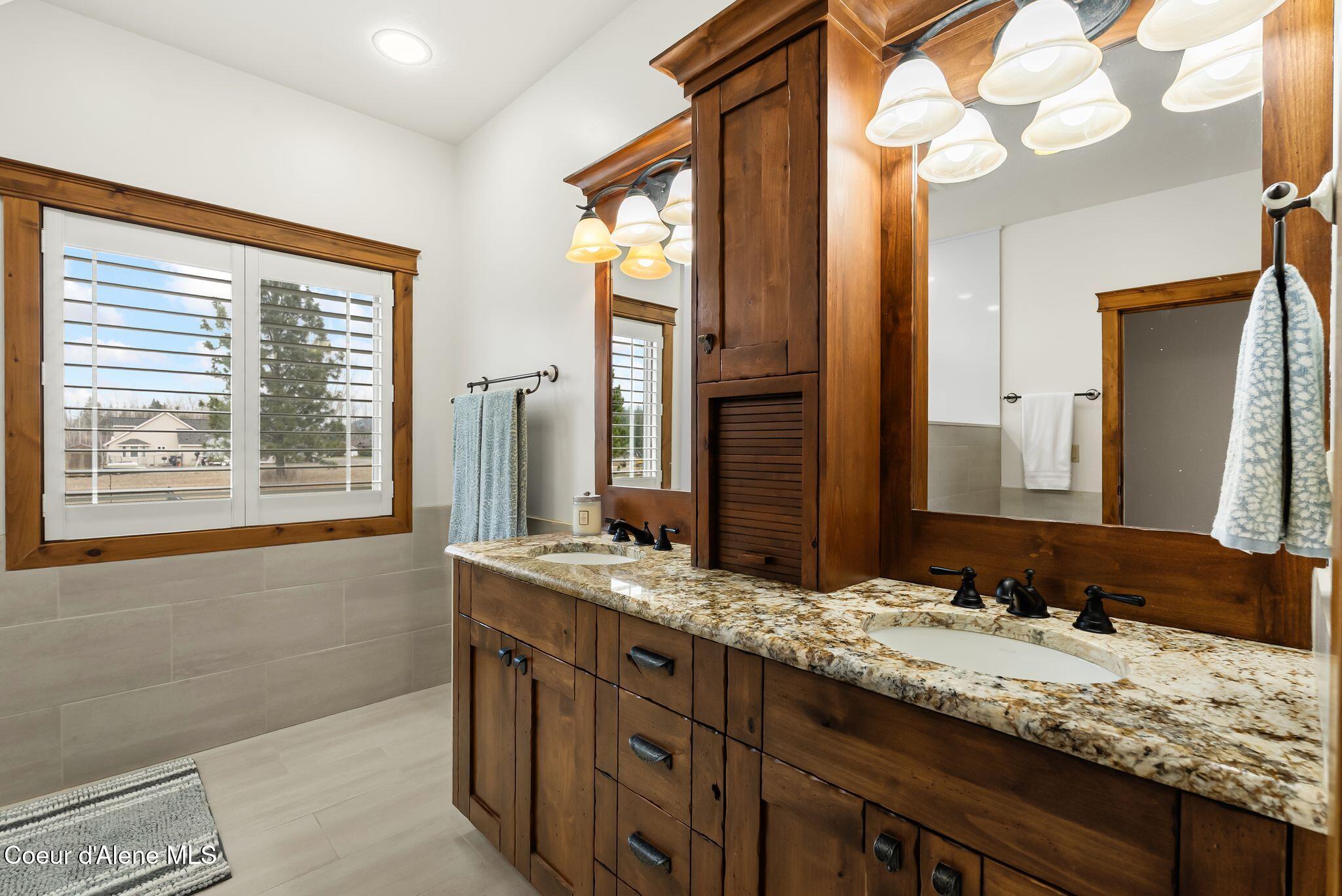 203 Comeback Bay Lane Sagle, ID 83860 - Photo 31 of 61 31_DSC05007