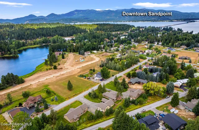 $1,200,000 | 203 Comeback Bay Lane, Sagle, ID 83860