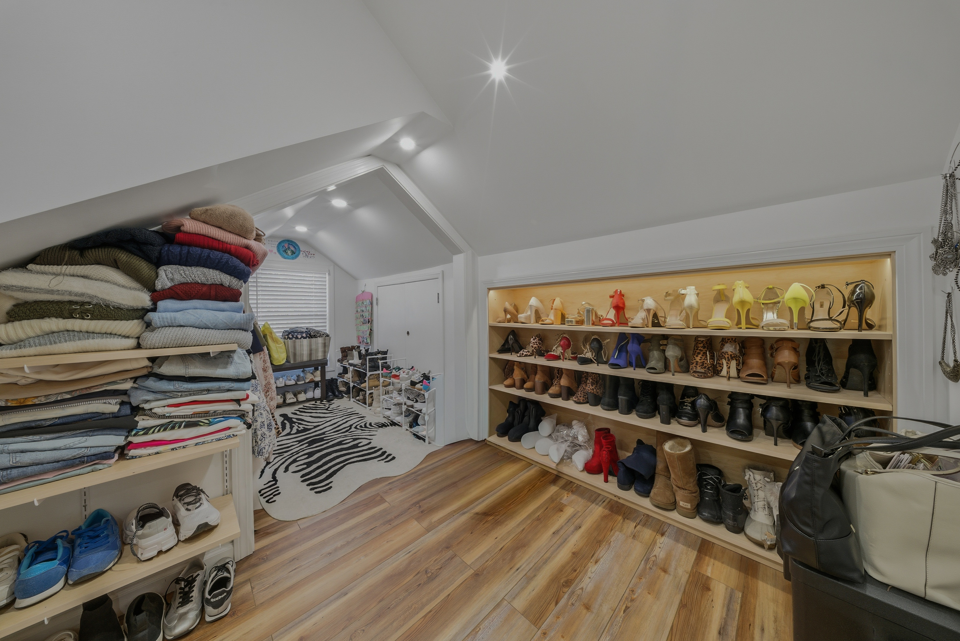 1473 Wood Avenue Bridgeport, CT 06604 - Photo 27 of 40 a view of a room with gym equipment